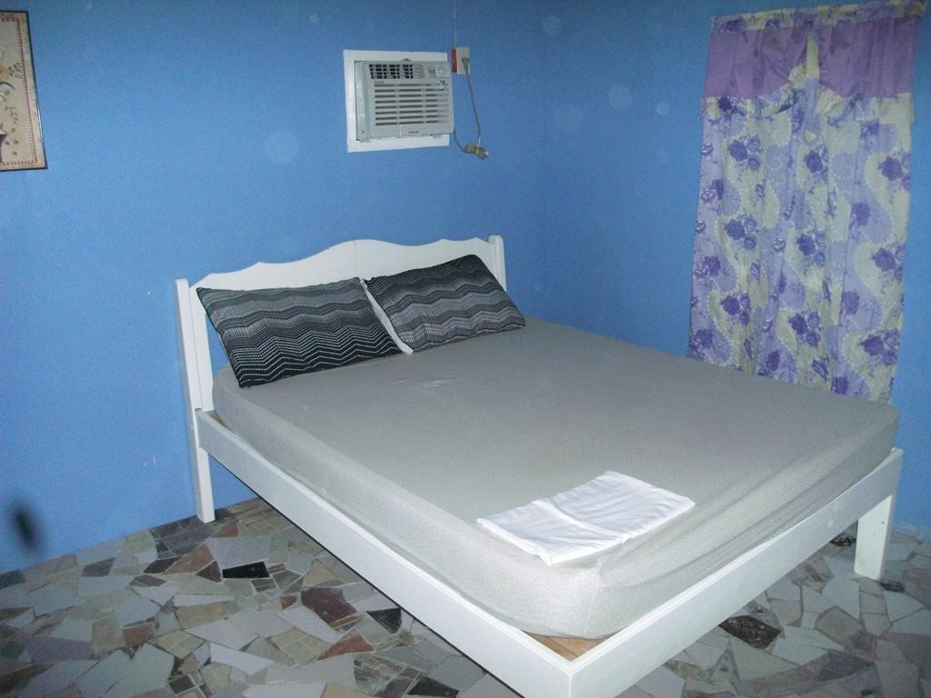 Bohol Seaside Beach Resort חדר תמונה