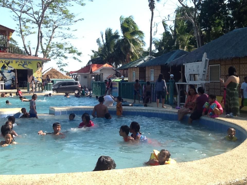 Bohol Seaside Beach Resort מראה חיצוני תמונה