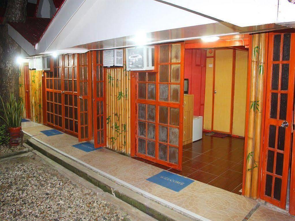 Bohol Seaside Beach Resort מראה חיצוני תמונה