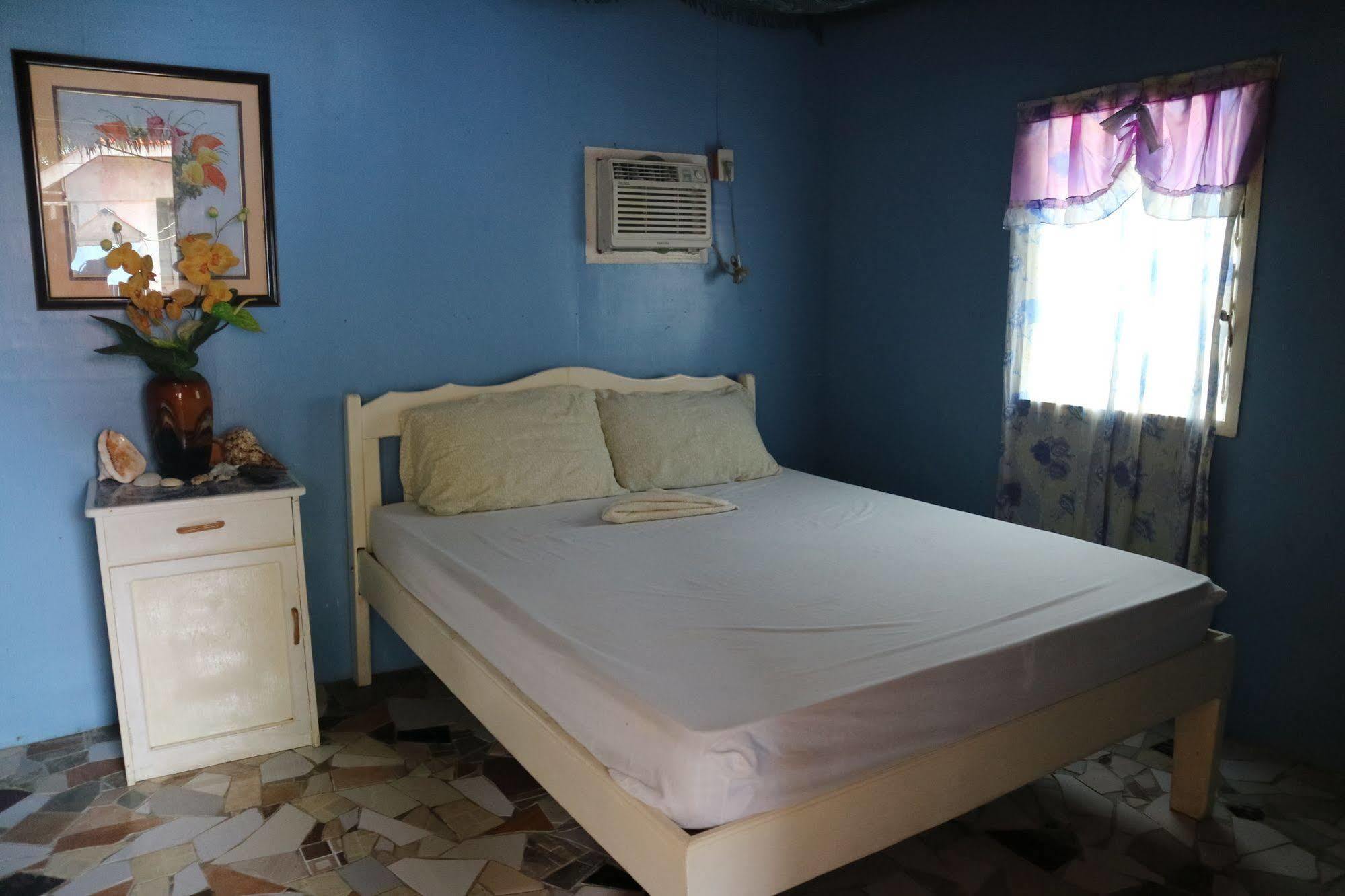 Bohol Seaside Beach Resort מראה חיצוני תמונה