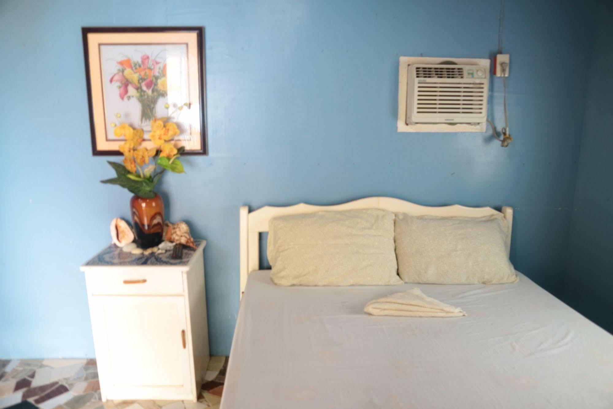 Bohol Seaside Beach Resort מראה חיצוני תמונה